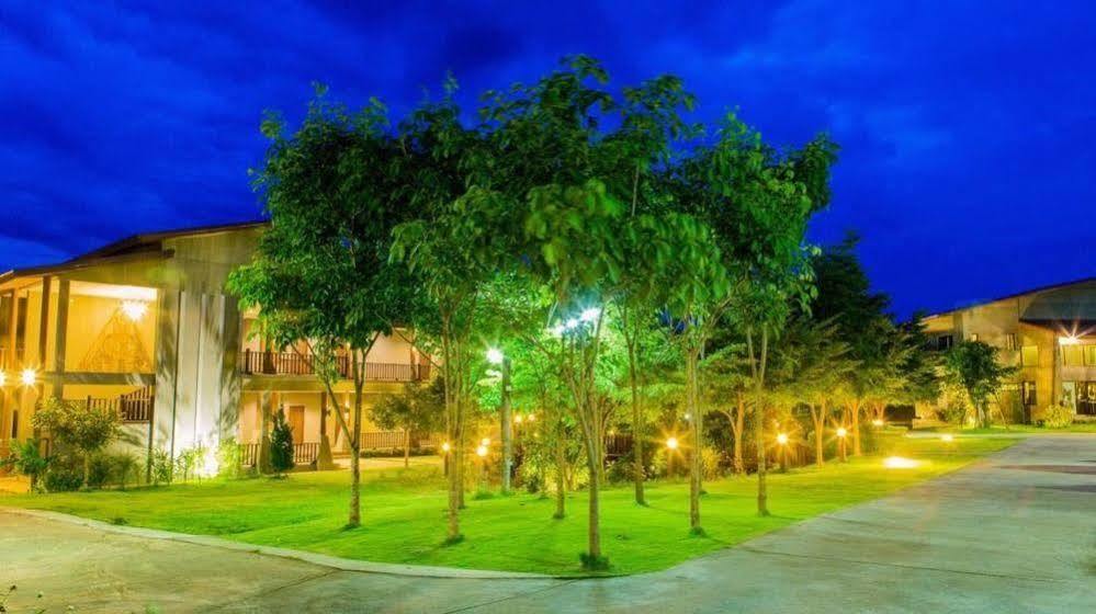 Baan Pailyn Resort Lamphun Li Екстер'єр фото